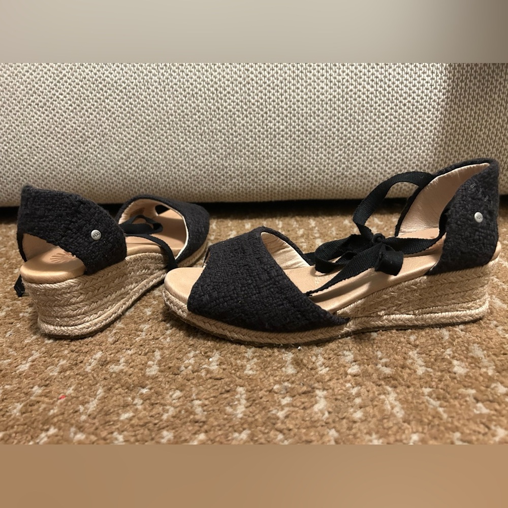 Cute espadrille Uggs